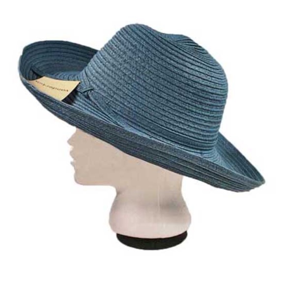 WIDE BRIM HAT, BLUE, SIZE MEDIUM, FINE WEAVE, GLORIA VANDERBILT, TAGS ON, NEVER - Picture 4 of 6